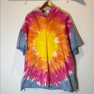 Rainbow tie dye short sleeve sweatshirt